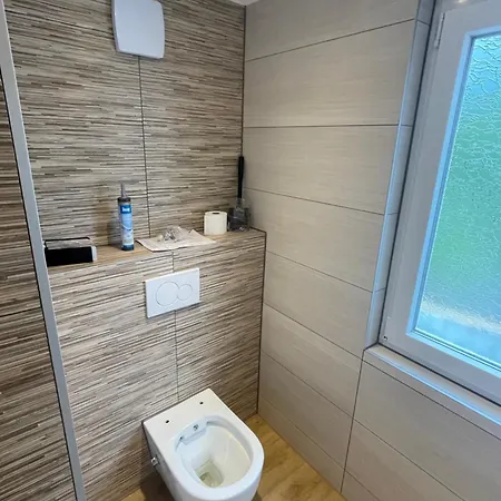 Apartment Moeblierte 50 M2 Einliegerwohnung Zur Kurzzeitmiete In *